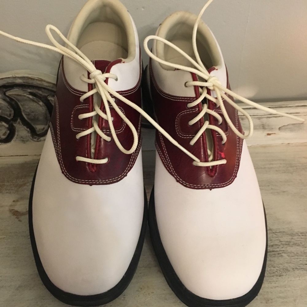 Dexters women’s golf shoes!